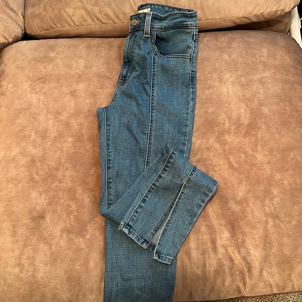 Levi High Waisted Skinny Jeans